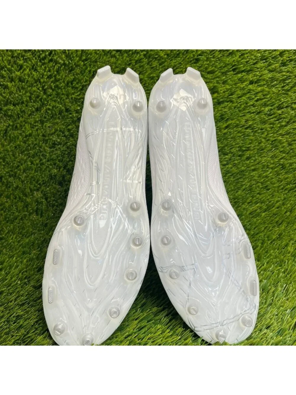 Under Armour Spotlight Lux MC 2.0 Mens Size 9.5 Triple White Football Cleats